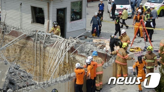 韩国知情人士称有毒气体进入机体 事故致179人遇难